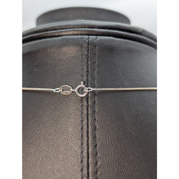 925 Sterling Silver Diamond Cut Open Cross Pendant Box Chain 17" Necklace - Picture 6 of 7